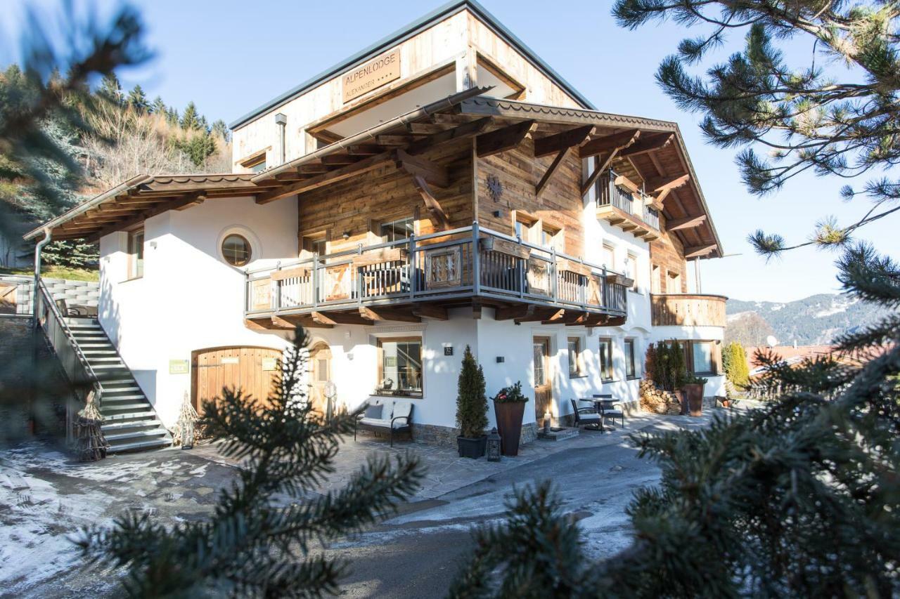 Naturlodge Ladis Ehemals Alpenlodge Alexander Inklusive Sommer Bergbahnticket Exterior photo